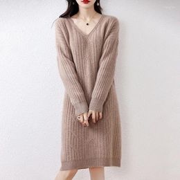 Casual Dresses Merino Wool Sweater Knitted Mid-Length Dress 2024 Autumn And Winter V-Neck Cable Tie Thickened Warm Women's Clothing