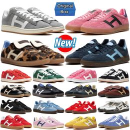 With Box Men Women Designer Casual Sneakers trendy low top Leopard Hair Brown White Black Green Grey Red Royal Blue Crystal Beige mens casual trainers jogging walking