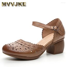 Dress Shoes High-end Hollow Round Toe Top Cowhide Leather Sandals 2024 Summer Side Open Thick Heel Non-slip Women Sandal