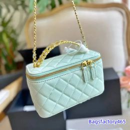 Women Luxury Cosmetic Bags Vanity Box Designer Bag Caviar lamb skin Bags Top Handle Totes Quilted Matelasse Chain Crossbody Shoulder Cosmetic Caid Lipstick Holder