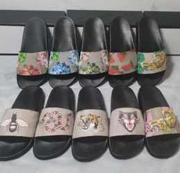 2022 Designer -Objektträger Herren Womens Sandals Pantoffeln Blumen Blumen Drucken Web Schwarz Schuhe Mode Luxus Sommerleder Gummi -Sand1295969