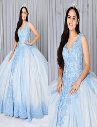 Classic Vneck Quinceanera Dresses Light Blue Lace Crystal Corset Back Ball Gown Sweet 16 Girls Prom Formal Evening Gowns Vestidos2113887