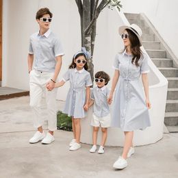 Mother Daughter Shirt Dresses Striped Blouse Mommy and Me Clothes Mom Son Outfits Family Matching Clothing Tee Shirts for Dad 240515