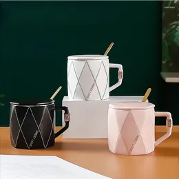 Mugs 400ml European Creativity Gift Couple's Black And White Ceramic Cup With Lid Spoon Simple Office Milk Coffee Bottle