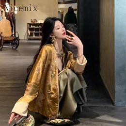 Women's Jackets 2024 Spring Versatile Chinese Style Jacket Light Luxury Folded Gold Stamping Design Noble Loose Coat Women Clothing