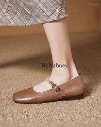 Casual Shoes Spring Genuine Leather Mary Jane Flat Pumps Retro Style Square Toe Buckle Strap Design Soft Shoe Upper Durable Sole