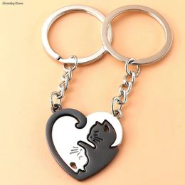 1Pair Cute Black Cat Keychain Patchwork Heart Round Couple Lovers Keyring Stainless Steel Backpack Car Key Ring Hanging Jewellery 240506