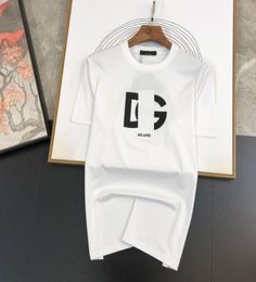 Summer Men Women Designers T Shirts Loose Oversize Tees Apparel Fashion Tops Mans Casual Chest Letter Shirt Luxury Street Shorts S2101533