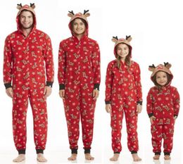 2017 New Arrivals Family Matching Jumpsuit Pyjamas Set Men Women Sleepwear Nightwear Suits Warmer Christmas Family Romper4480410