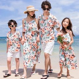 Family Look Vacation Beach Clothing Mom Daughter Sleeveless Dress Dad Son Matching Floral Shirt Set Parent Child Holiday Clothes 240515