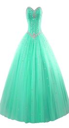 2021 Sexy Tulle Ball Gown Quinceanera Dresses with Beaded Crystals Sweet 16 Gowns Lace Up Floor Length Vestido De Festa BM778921612