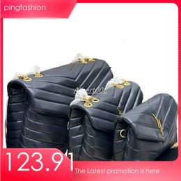 Messenger Ping Classic Shoulder Envelope Flap Bags Leather Handbag Weekender Bag For Women In Three Sizes