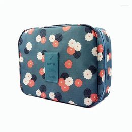 Storage Bags Makeup Toiletry Bag Multi-functional Portable Oxford Cloth Travel Ladies Cosmetic Underwear Washing 22 17 8cm