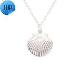 Surprise Price Cute Women Picture Pendant Openable Non Tarnish Stainless Steel Dainty Shell Picture Locket Necklaces