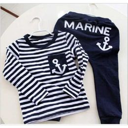 Kleidungssets 2024 Marine Corps Sailor Boys Athletic Anzug 100% Baumwollkinder T-Shirt Boys Set gestreifte Jungen Sporthemd Hosen Set Q240517