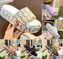 Designer Women Sandal Canvas Platform Slippers Real Leather Beige Brick Red Colours Beach Slides Slipper Outdoor Party Classic Sand5316256