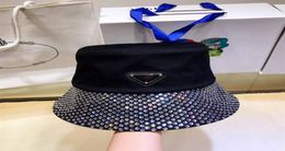 Luxury Designer Fisher Hat Bucket Hat With Diamond Fashion Womens Unisex Beach Cap Casquette Wide Brim Hats5457028