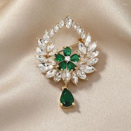 Brooches Muylinda Luxury Green Crystal Flower Brooch Vintage Banquet Rhinestone Pin For Woman Man Clothes Suit Accessories