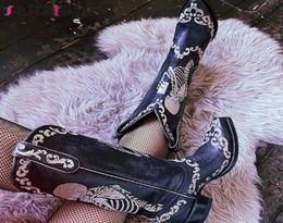 Boots New Plus Size 48 High Heeled Women Boots Mid Calf Chunky Platform Cowboy Cowgirl Boots Retro Skull Embroidery Fashion Rome S6672001
