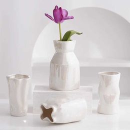 Vases Luxury Creative Ceramic Mini Vases Water-raised Flowers Dried Flowers Nordic Living Room Flower Arrangement Vase Home Decoration J240515