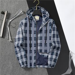 Jacke Herren Designer Hoodie Tech Nylon wasserdichte Reißverschlussjacken hochwertiger leichter Mantel Outdoor Sports Männer Mäntel