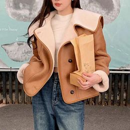 Women's Leather Winter Lady Fashion Real Wool Jackets Women Lamb Fur Coat Female Jacket Lapel Neck Long Sleeves Outfit