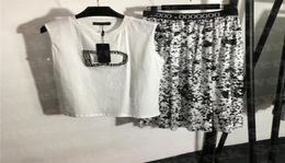 Rhine Letter Vest Print Dress Two Piece For Women Fashion Summer Designer Ladies T Shirts High Waist Skirts Sets4418112