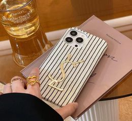 Designer Case For IPhone 14 Pro Max 13P 12 Luxury Stripe Pattern Mobile Phone Cases Retro Golden Letter Phonecase Shockproof Cover5724031