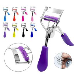 Eyelash Curler Eyelash curler clip eyelash lifting curler is heat free and reusable. Professional eyelash curler with comb used for daily makeup Q240517