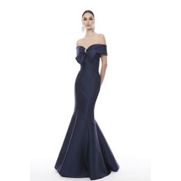 Elegant Long Navy Blue Off Shoulder Prom Dresses Mermaid Satin Watteau Train Zipper Back Prom Dresses for Women