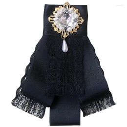 Brooches Korean Fabric Lace Bow Tie Pearl Crystal Brooch Rhinestone Bowtie Necktie Female Shirt Collar Pins Luxulry Jewelry Accessories