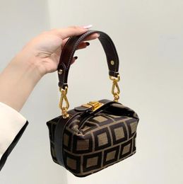 new fashionable Makeup Bag Women Handbag Old Flower Make Up Bag Designer Pouch Fashion Designers Cosmetic Bags9532151