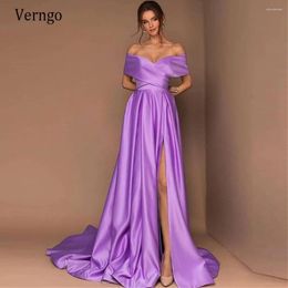 Party Dresses Verngo Elegant Lavender Satin A Line Long Evening Dress Off The Shoulder Short Sleeves Sied Slit 2024 Simple Formal Prom Gowns