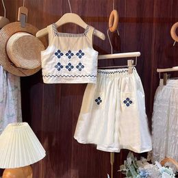 Clothing Sets Summer Sleeveless with Pockets Kids Outfits Embroidered Vest Top + Skirt Two-piece Girls Sets 3-7Y Y240520BCA2