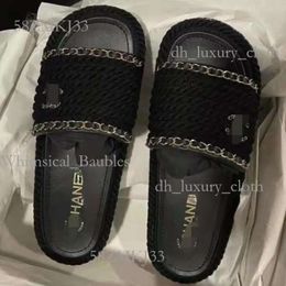 Chanells Ayakkabı Yeni Xiaoxiangfeng Tasarımcı Ayakkabı Chanells Sandal Kadınlar Yaz Chanells Terlik Dış Giyim Plaj Ayakkabı Zinciri Halk Handwoven Plaj Kanalları 876