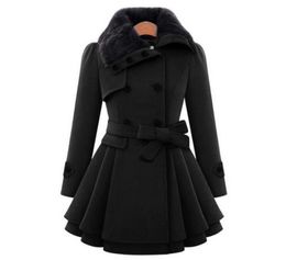 2018 new style European and American women039s wear long hair double breasted thickened coat9199645