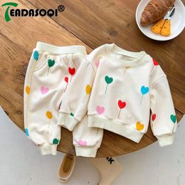 Clothing Sets Spring Autumn Baby Girls Boys Love Prints Sweatshirt Pants Set Toddler Full Sleeve Cotton Clothes Cute 2Pcs Outfit Infants