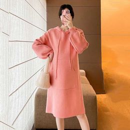 Maternity Dresses Pregnant Womens Thick Knitted Dress Autumn and Winter Clothing 2023 New Cute Casual Hooded Large Pocket d240520