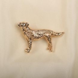 Brooches European And American Style Golden Haired Dog Brooch Retro Classic Animal Zodiac Emblem Male/Female Clothing Accessories