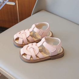 New Child 2024 Summer Girls Braided Style Flat Sandals Fashion Versatile Kids Causal Hollow-out Beach Shoes Soft Bottom