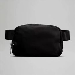 Designer fanny pack Waist Belt Bag bum bag designer Luxury Nylon Fanny Pack Unisex Designer Versatile Crossbody Chest Sports Clutch for Yoga running sport
