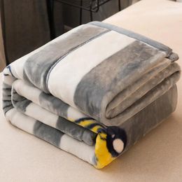 Blankets High Quality Striped Winter Warm Raschel For Beds Soft Skinfriendly Single Double Blanket Cosy Warmth Weighted