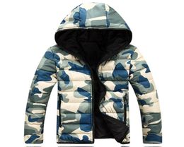 Whole Men039s Abbigliamento inverno inverno con felpa con cappuccio Outwear Caldo Maschio Solido Giacca casual2449207