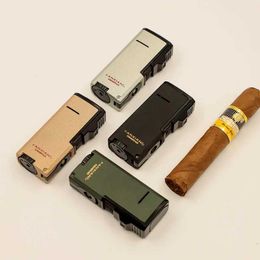 Lighters Zinc alloy cigar lighter with three flame jet portable windproof equipped with cigar punch visible gas tank smoking travel accessories S24513