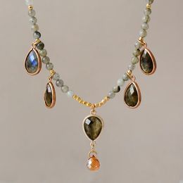 Latest Natural Stones Labradorite Teardrop Pendant Necklace Women Exquisite Gemstones Charm Beaded Choker Necklace OL Jewelry 240509