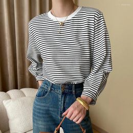 Women's T Shirts Nine Quarter Sleeve Shirt Women Cotton Tops Spring 2024 Elegant Horizontal Stripe Pattern Korean Fashion Loose Casual Tees