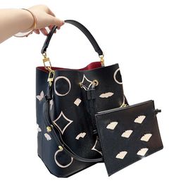 23FW Luxurys Cow Women 25cm Totes Travel Bags Designers leather Shopping Shouder Bag Upscale Genuine Bag With Ladies Purse Coin Handbag Outd