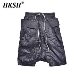 Men's Shorts HKSH Spring/Summer New Thin Knee Pants Youth Street Fashion Shorts Mens Trendy and Unique Dark Niche Design Capris HK0825 Q240520