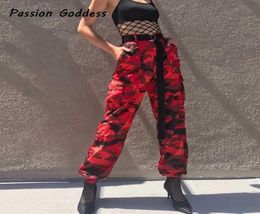 Pantaloni da carico camo rosso europeo pantaloni da carico hiphop danza rossa camouflage pantaloni femme jean pantalon mujer277l2178236