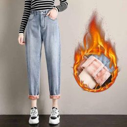 Women's Jeans Thick Winter Fashion Velvet Mom Casual Elastic Force Waist Pockets Women High Harem Pants Warm Loose